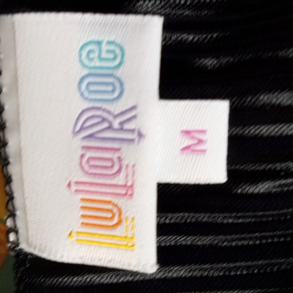 LulaRoe Coverup - Picture 4 of 4